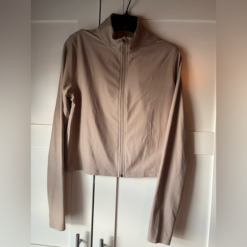 Old Navy NWOT Crop Powersoft Jacket